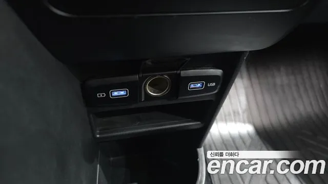 Hyundai Staria 2022 thumb 10