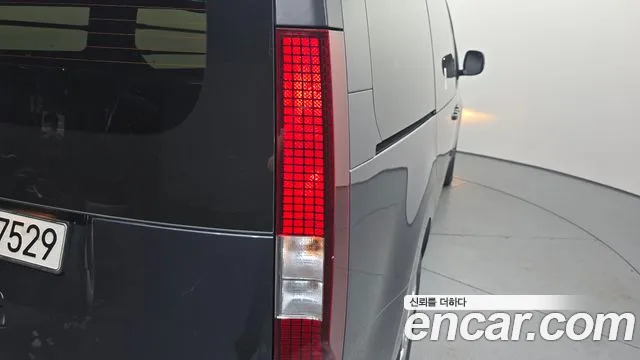Hyundai Staria 2022 thumb 9