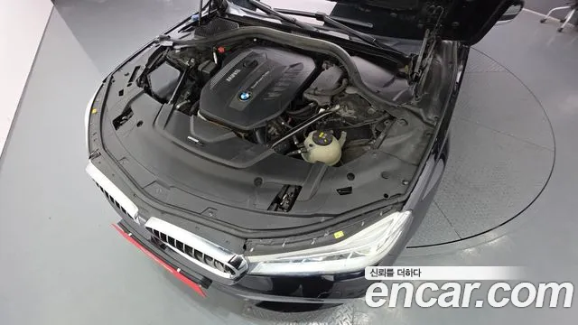 BMW 7 серии 2018 thumb 12