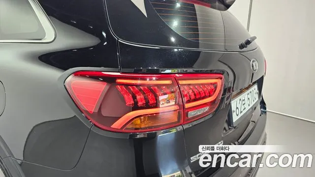 Kia Sorento 2018 thumb 4