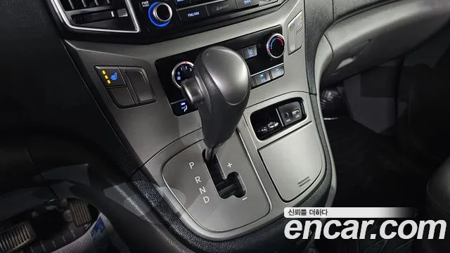 Hyundai Staria 2016 thumb 5