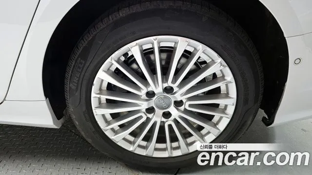 Audi A6 2021 thumb 8