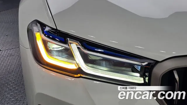 BMW 5 серии 2018 thumb 6