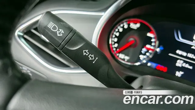 Chevrolet Malibu 2020 thumb 2