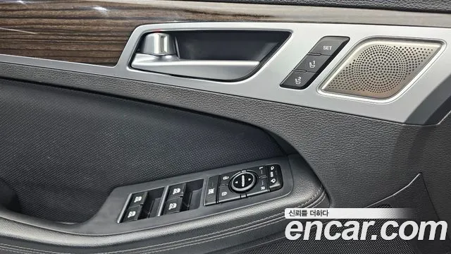 Genesis G80 2019 thumb 4