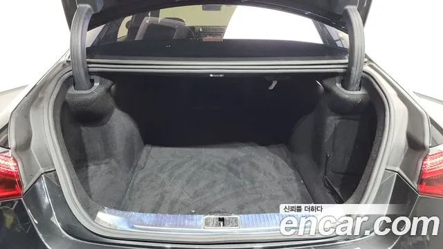 Mercedes-Benz S-Class 2021 thumb 8