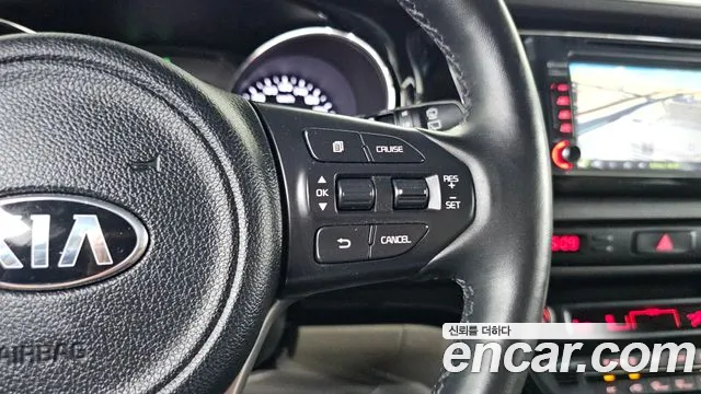Kia Carnival 2016 thumb 2