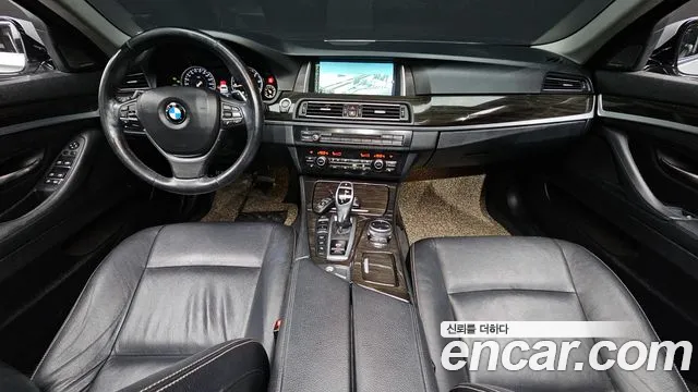 BMW 5 серии 2014 thumb 11