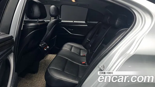 BMW 5 серии 2014 thumb 12