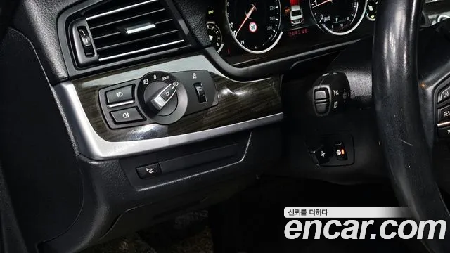BMW 5 серии 2014 thumb 4