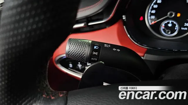 Genesis GV70 2021 thumb 12