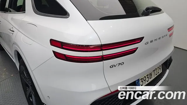Genesis GV70 2021 thumb 7