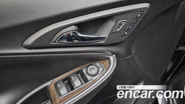 Chevrolet Malibu 2017 thumb 4