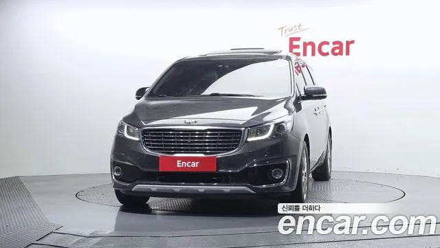 Kia Carnival 2018 thumb 4