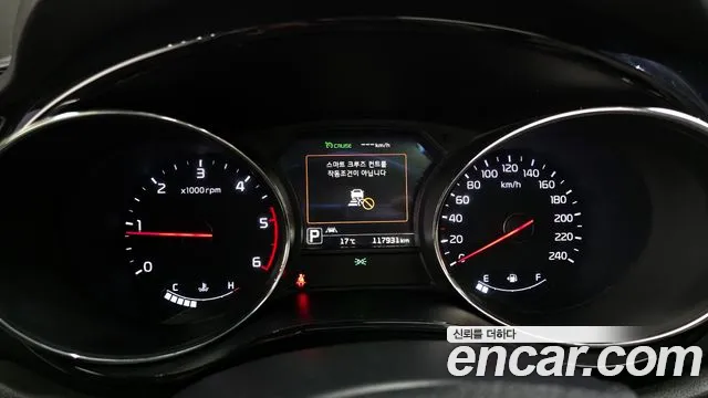 Kia Carnival 2018 thumb 12
