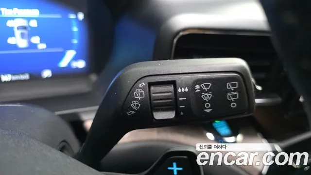 Ford Explorer 2021 thumb 8