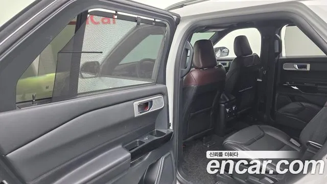 Ford Explorer 2021 thumb 5