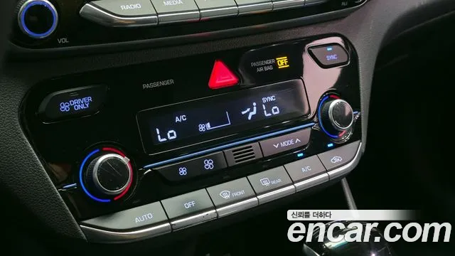 Hyundai Ioniq Hybrid 2019 thumb 12