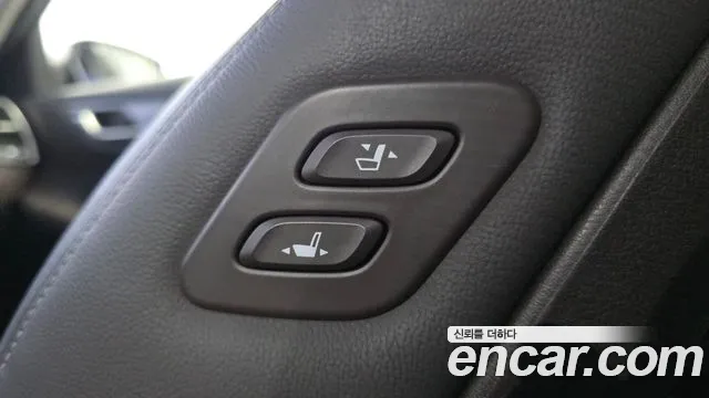 Hyundai Grandeur 2017 thumb 3