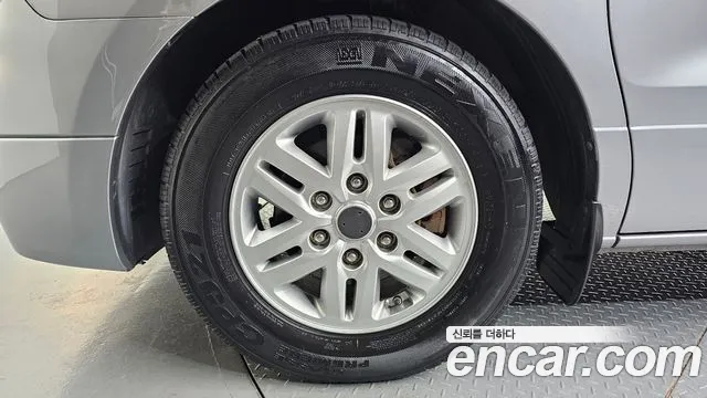 Hyundai Staria 2015 thumb 6