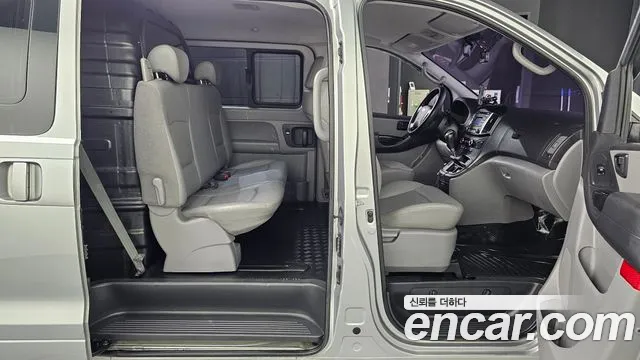 Hyundai Staria 2015 thumb 5