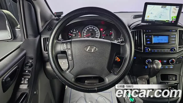 Hyundai Staria 2015 thumb 7