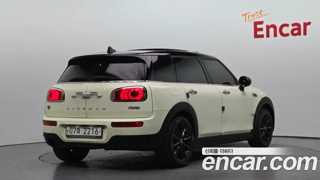 Mini Cooper Clubman 2018 thumb 2