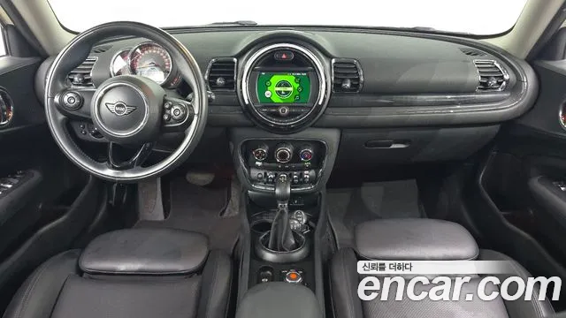 Mini Cooper Clubman 2018 thumb 7