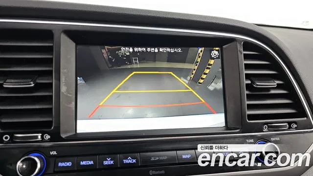 Hyundai AD 2017 thumb 11