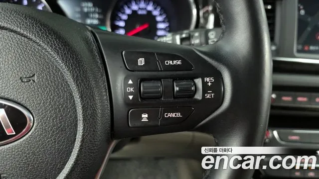 Kia Carnival 2019 thumb 2