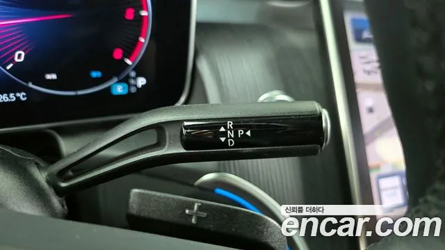 Mercedes-Benz GLC 2023 thumb 9