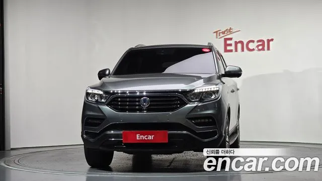 KGM Rexton 2019 thumb 2