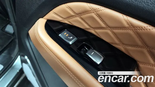 KGM Rexton 2019 thumb 11