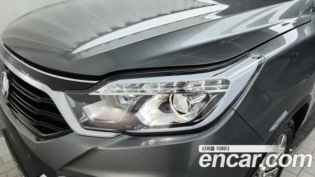 KGM Rexton 2019 thumb 7