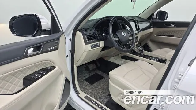 KGM Rexton 2019 thumb 8