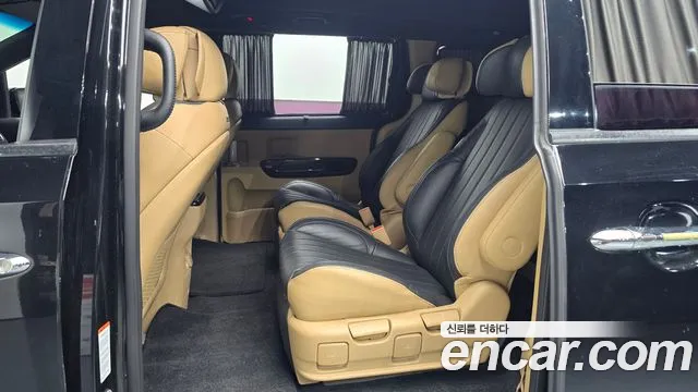 Kia Carnival 2016 thumb 7