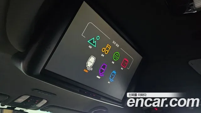 Kia Carnival 2016 thumb 4