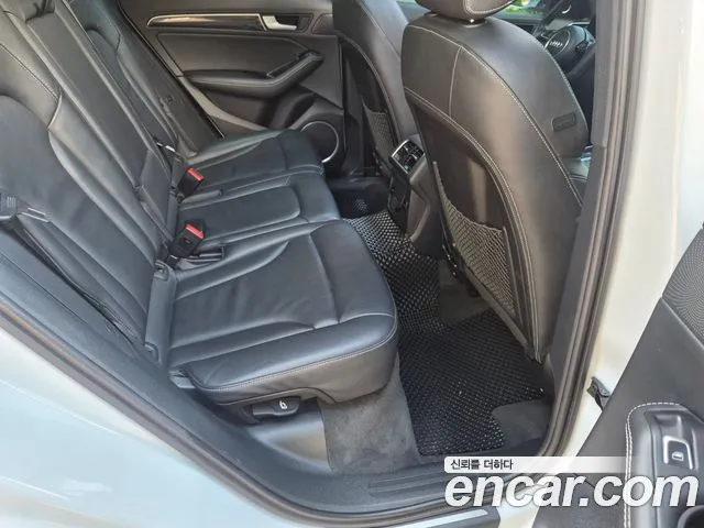 Audi SQ5 2014 thumb 8
