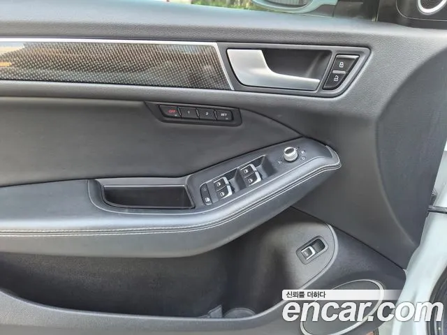 Audi SQ5 2014 thumb 7