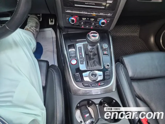 Audi SQ5 2014 thumb 11