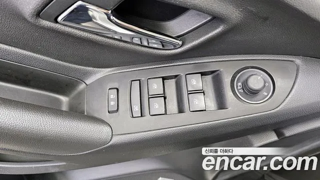 Chevrolet Trax 2018 thumb 2