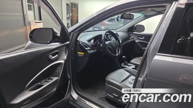 Hyundai Санта Фе 2014 thumb 7