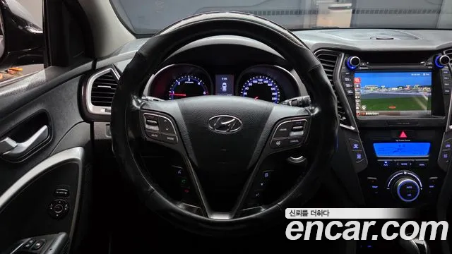 Hyundai Санта Фе 2014 thumb 8