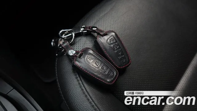 Hyundai Санта Фе 2014 thumb 11