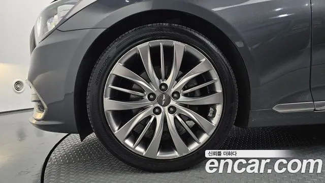 Genesis G80 2019 thumb 12