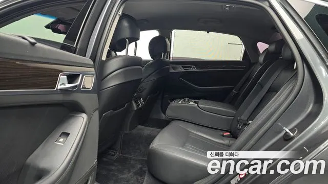 Genesis G80 2019 thumb 2
