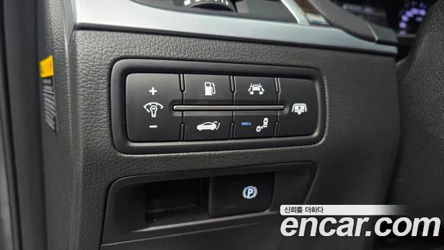 Genesis G80 2019 thumb 6