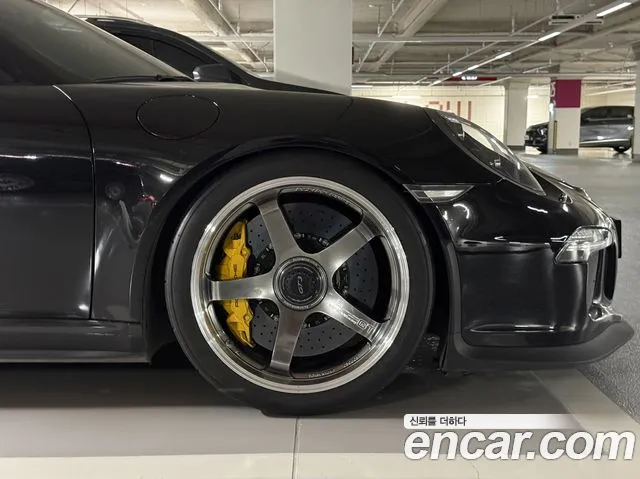 Porsche 911 2016 thumb 6
