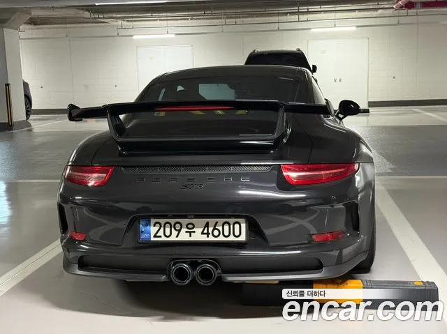 Porsche 911 2016 thumb 3