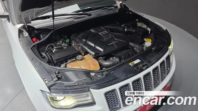 Jeep Grand Cherokee 2015 thumb 8